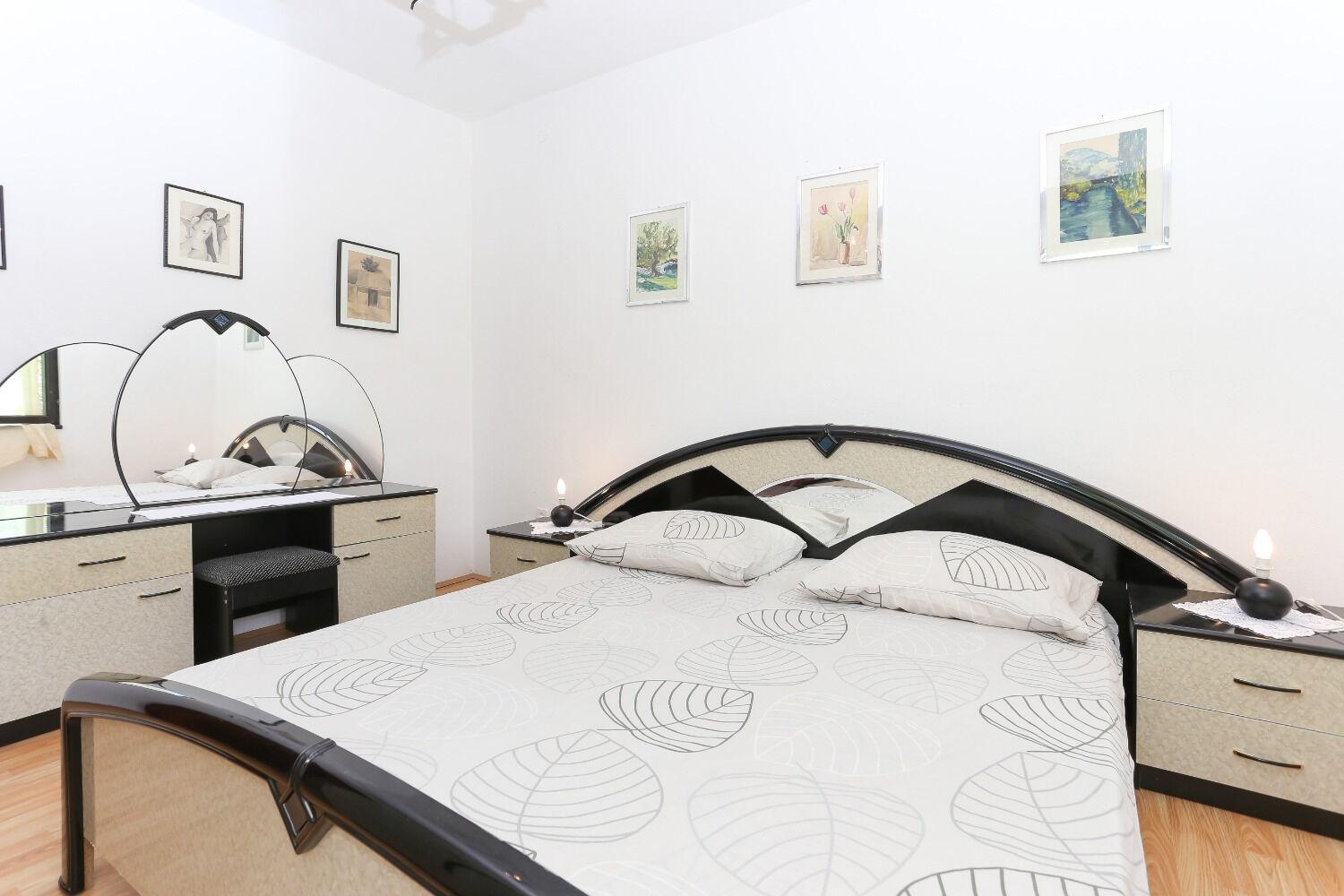 Holiday Home Marcelo-With Terrace Vinisce Exterior foto
