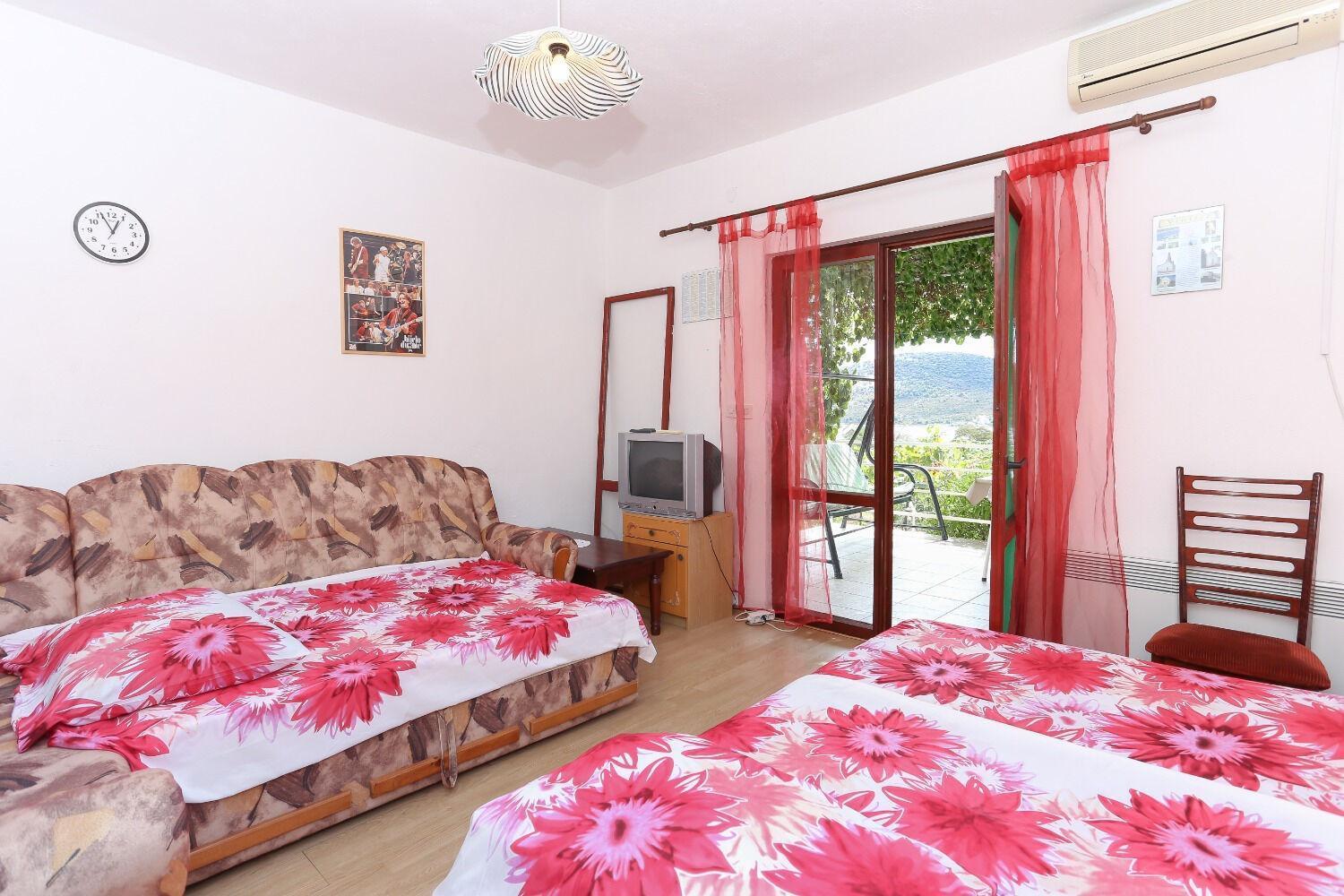 Holiday Home Marcelo-With Terrace Vinisce Exterior foto