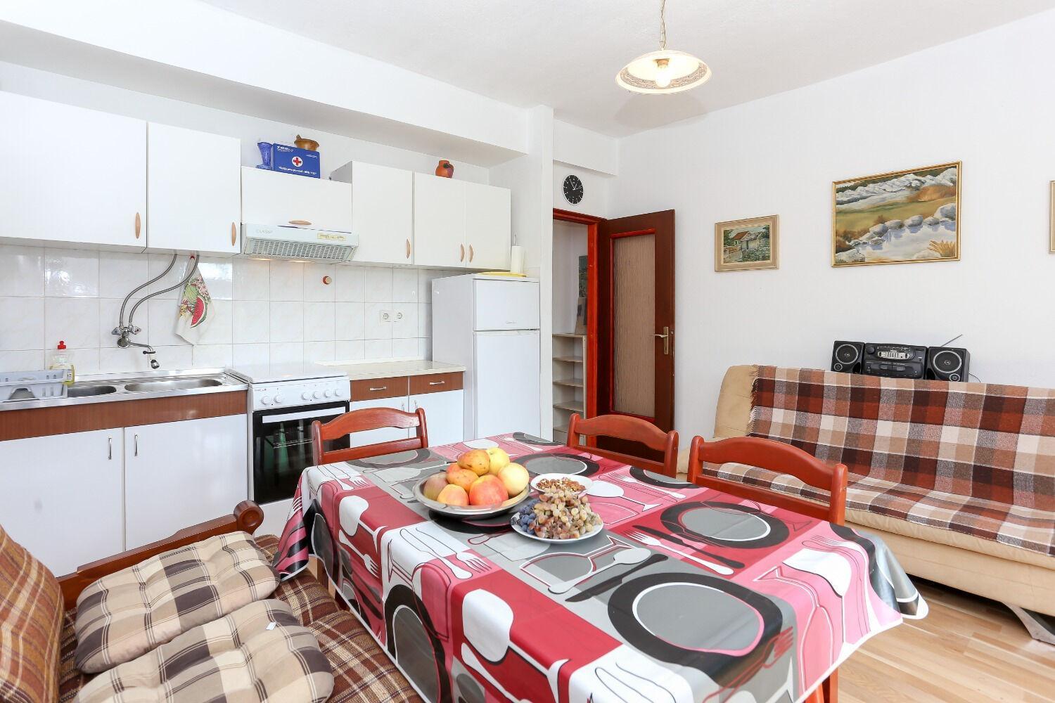 Holiday Home Marcelo-With Terrace Vinisce Exterior foto